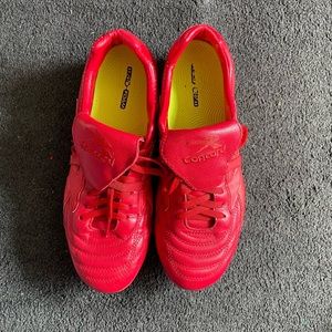 Concord soccer shoes size10.5